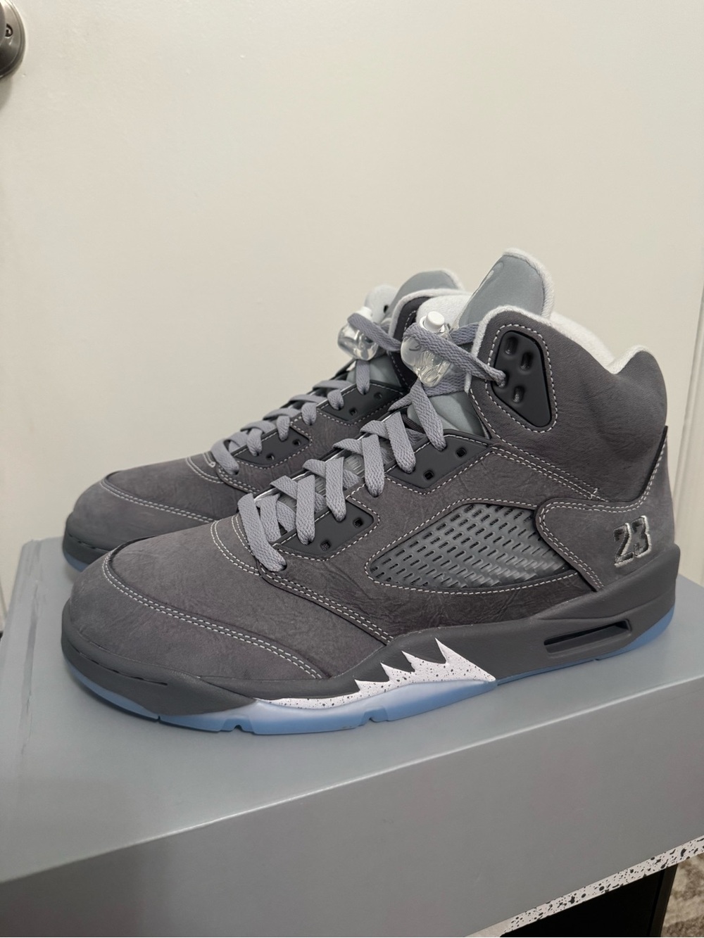 Jordan 5 Retro “Wolf Grey”